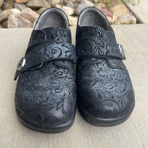 Alegria Shoes - Alegria Jolene Black Embossed Floral Leather Clogs Shoes JOL-429 Womens 38 US 8